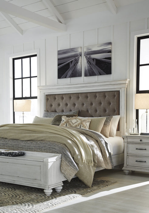 Kanwyn Whitewash Queen Upholstered Storage Bed - Lara Furniture