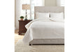 Dietrick Ivory 3-Piece King Quilt Set - Lara Furniture