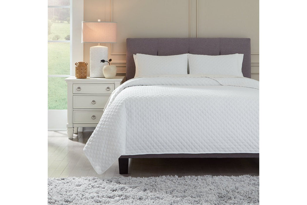 Ryter White Queen/Full Coverlet Set - Lara Furniture