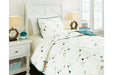 Averlett Teal/White/Gray Twin Quilt Set - Lara Furniture