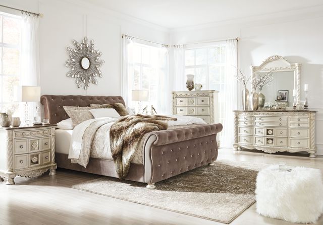 Cassimore King Upholstered Bed